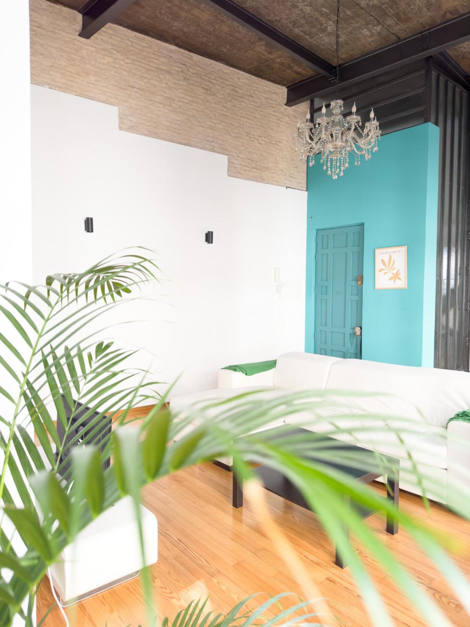 Apartment Stylish 1br Apt, Ac, Near Sight, Private Parking Opt Sevilla